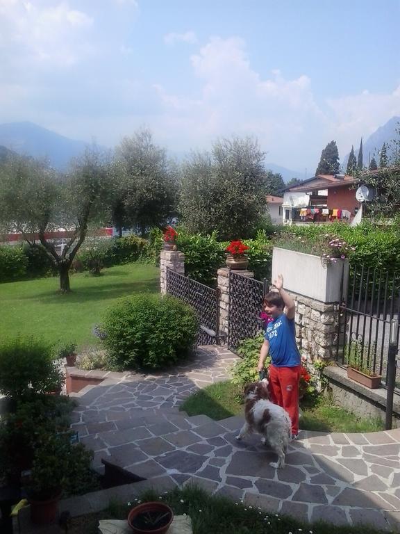 Villa Leilani B&B Sale Marasino Εξωτερικό φωτογραφία
